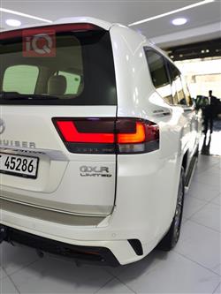 تويوتا لاندكروزر